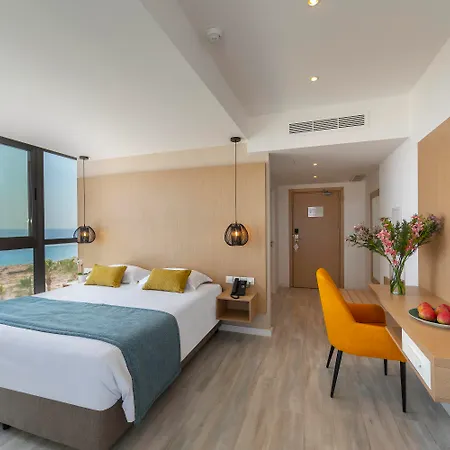 Leonardo Crystal Cove & - Adults Only Hotel