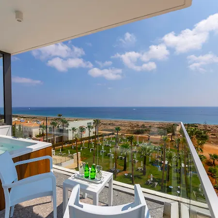 Hotel Leonardo Crystal Cove & - Adults Only